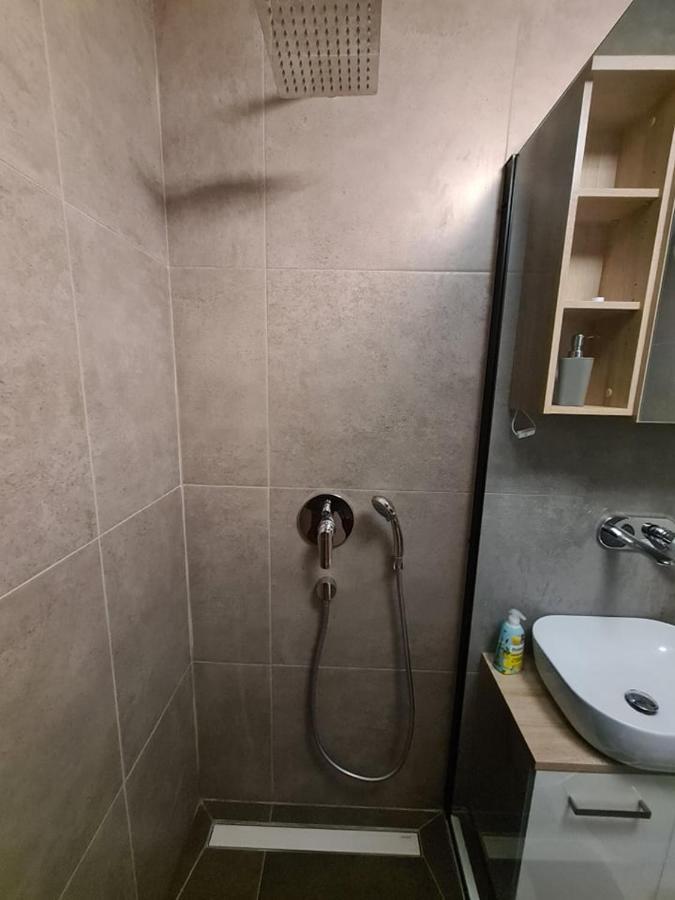 Valkane Beach Studio Apartment Πούλα Εξωτερικό φωτογραφία